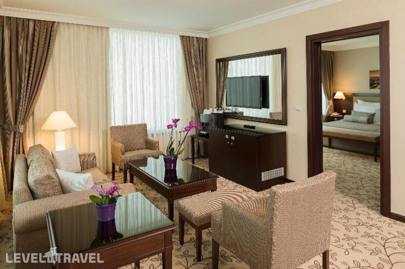фотографии номера Клубный номер отеля Kaya Istanbul Fair & Convention Hotel в Турция(Бейликдюзю) - фото №1