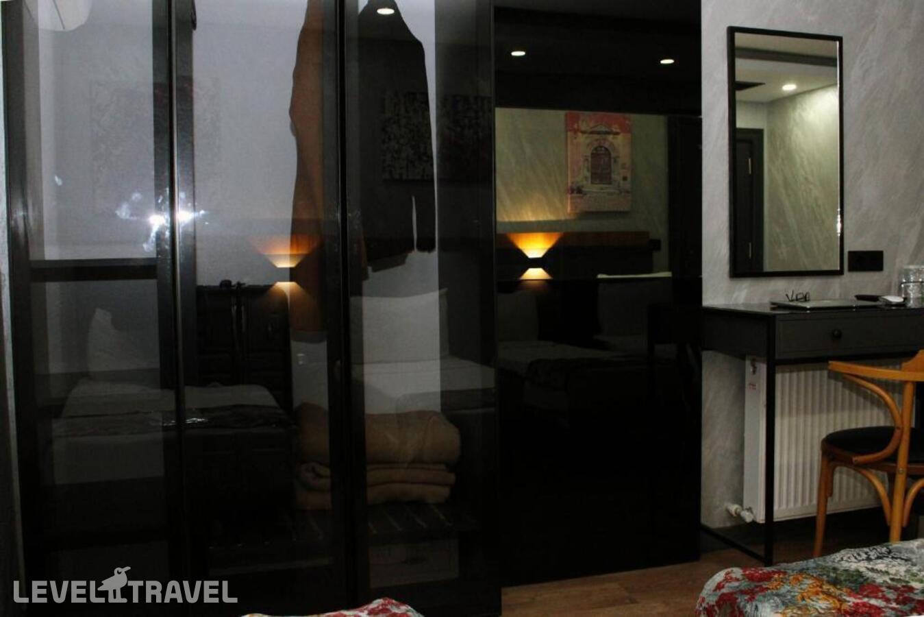 фотографии номера Четырехместный делюкс отеля Istanbul Fair Hotel в Турция(Кючюкчекмедже) - фото №12