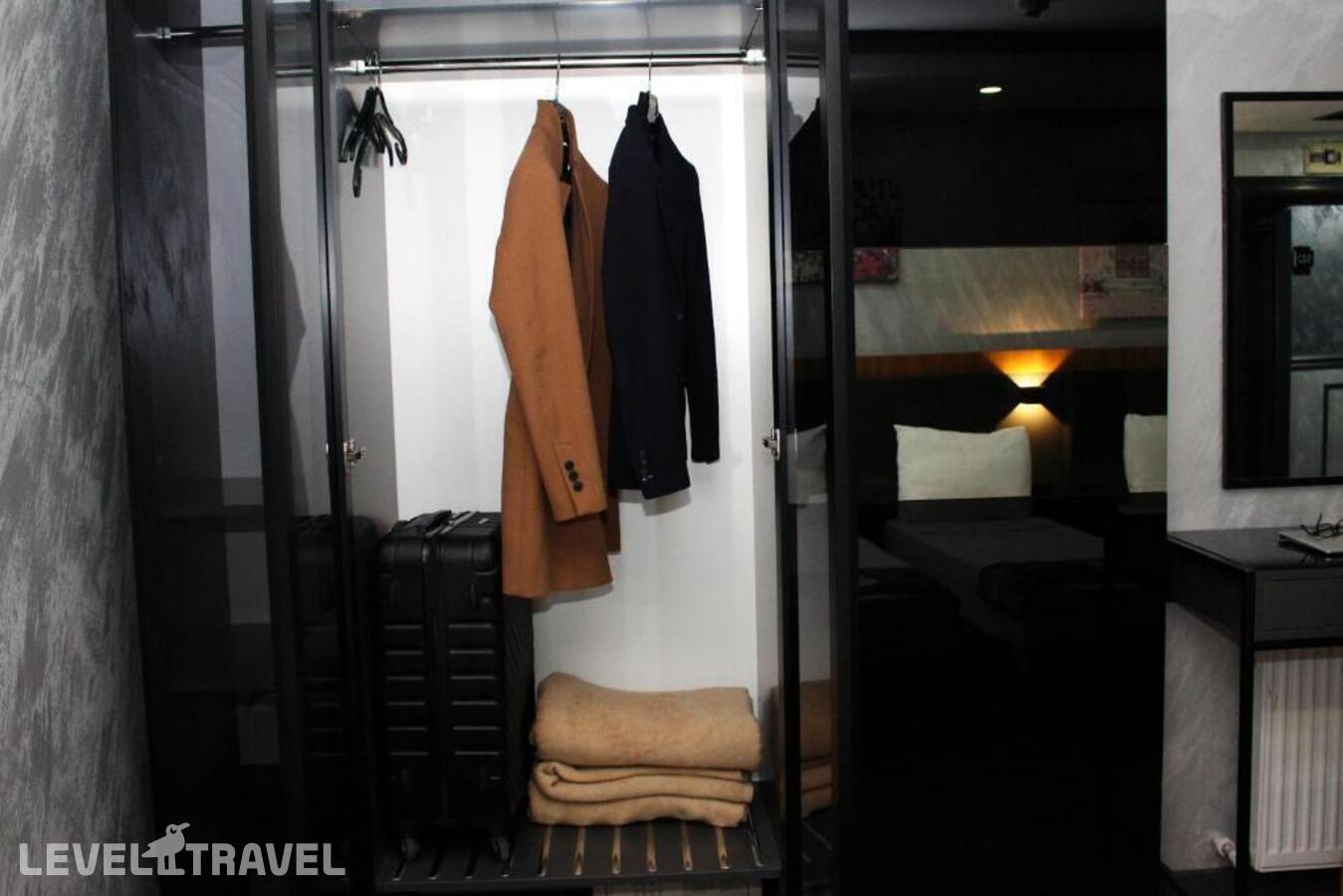 фотографии номера Четырехместный делюкс отеля Istanbul Fair Hotel в Турция(Кючюкчекмедже) - фото №11