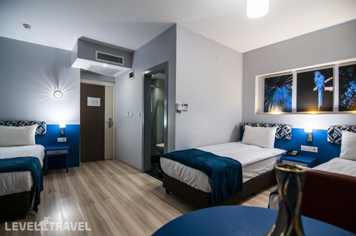 фотографии номера Трехместный номер отеля Lapis Inn Hotel & Spa (Ex. Ambassador Hotel) в Турция(Фатих) - фото №1