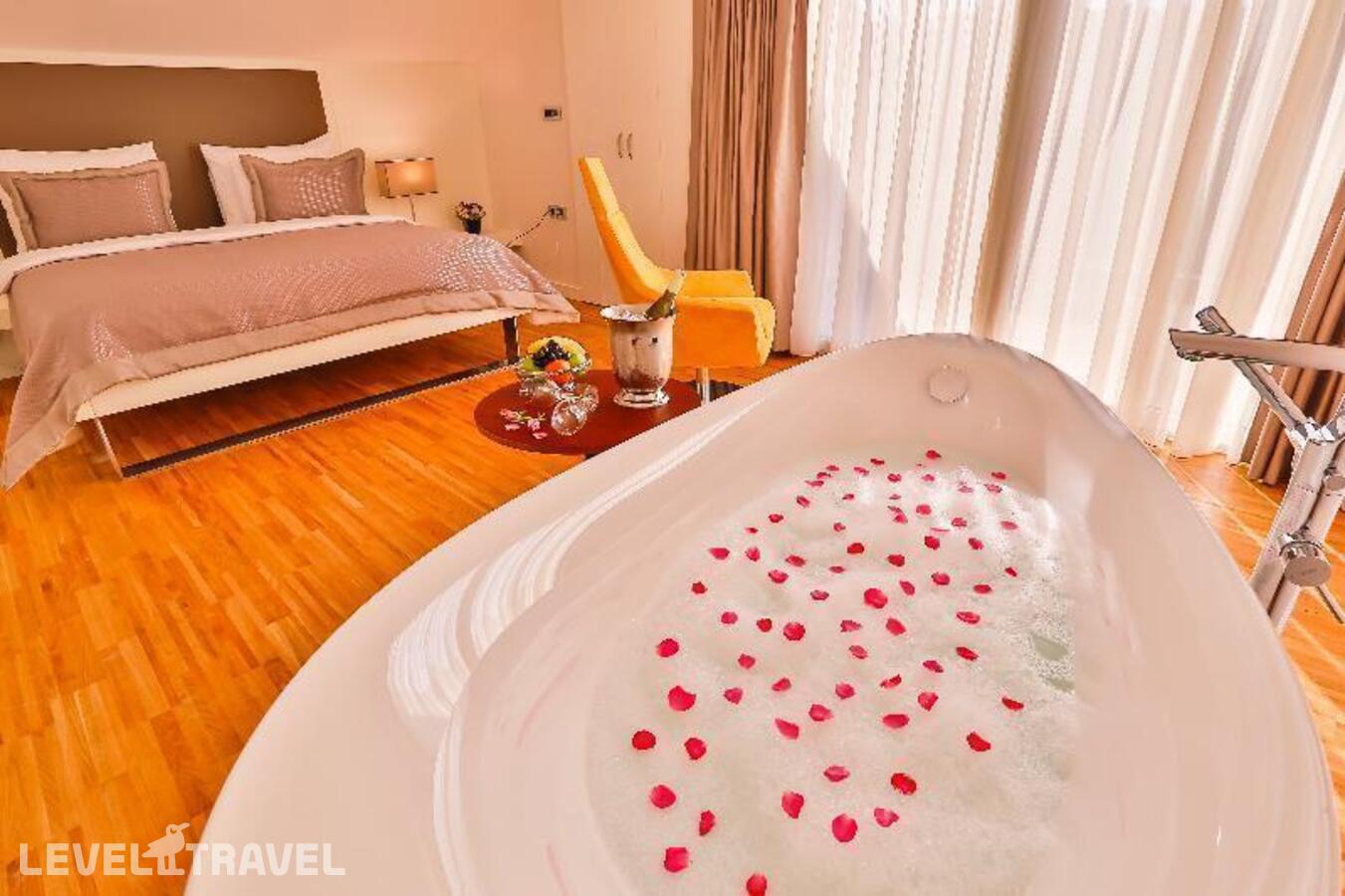 фотографии номера Стандартный номер отеля Business Life Hotel в Турция(Шишли) - фото №13