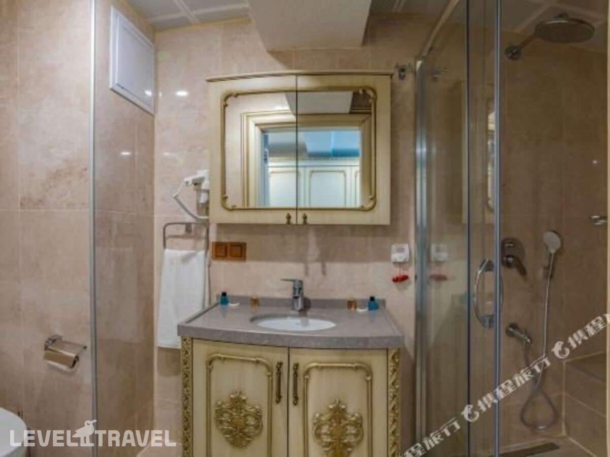 фотографии номера Стандартный номер отеля Czn Burak Hotel в Турция(Бейоглу) - фото №17