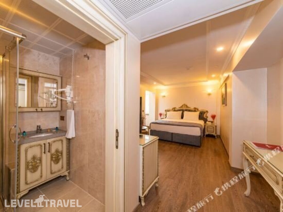 фотографии номера Стандартный номер отеля Czn Burak Hotel в Турция(Бейоглу) - фото №20