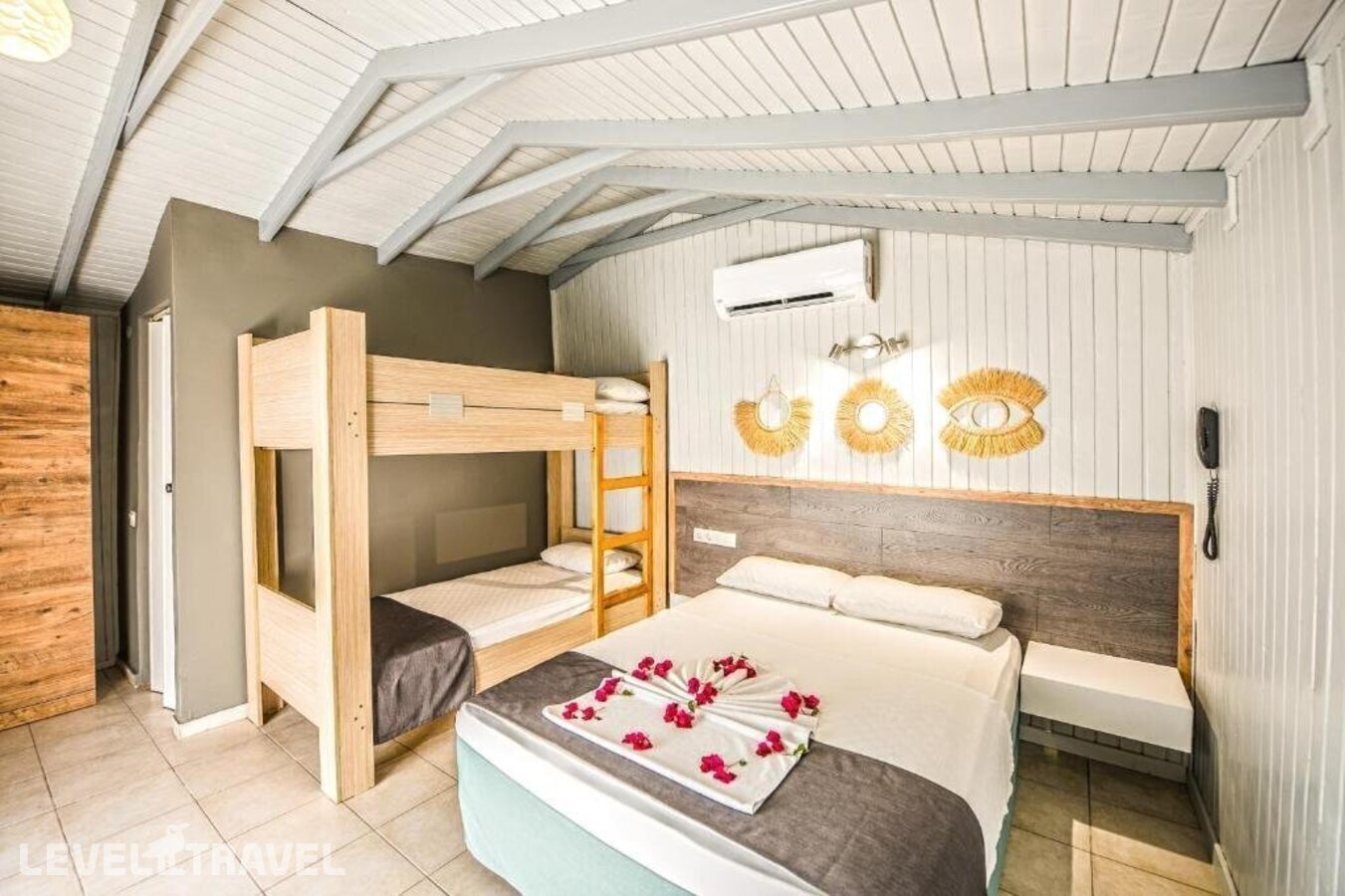 фотографии номера Четырехместный номер отеля Leda Beach Hotel в Турция(Сиде - центр) - фото №14