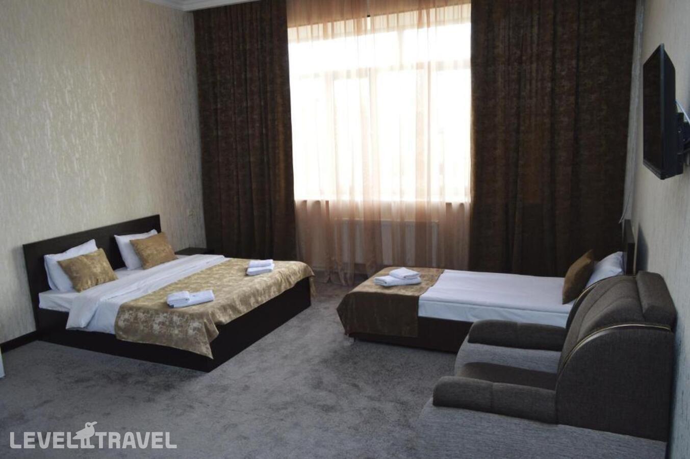 фотографии номера Трехместный номер отеля Olympic Hotel в Армения(Гюмри) - фото №4