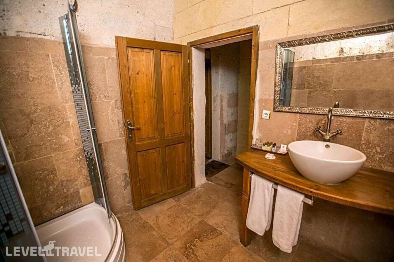 фотографии номера Улучшенный семейный отеля Sakli Konak Cappadocia Hotel в Турция(Учхисар) - фото №4