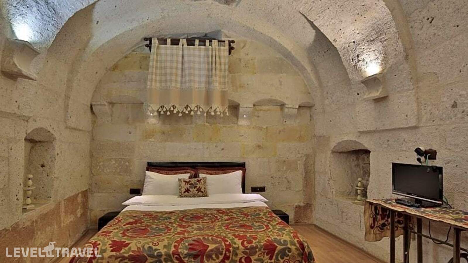 фотографии номера Улучшенный семейный отеля Sakli Konak Cappadocia Hotel в Турция(Учхисар) - фото №10