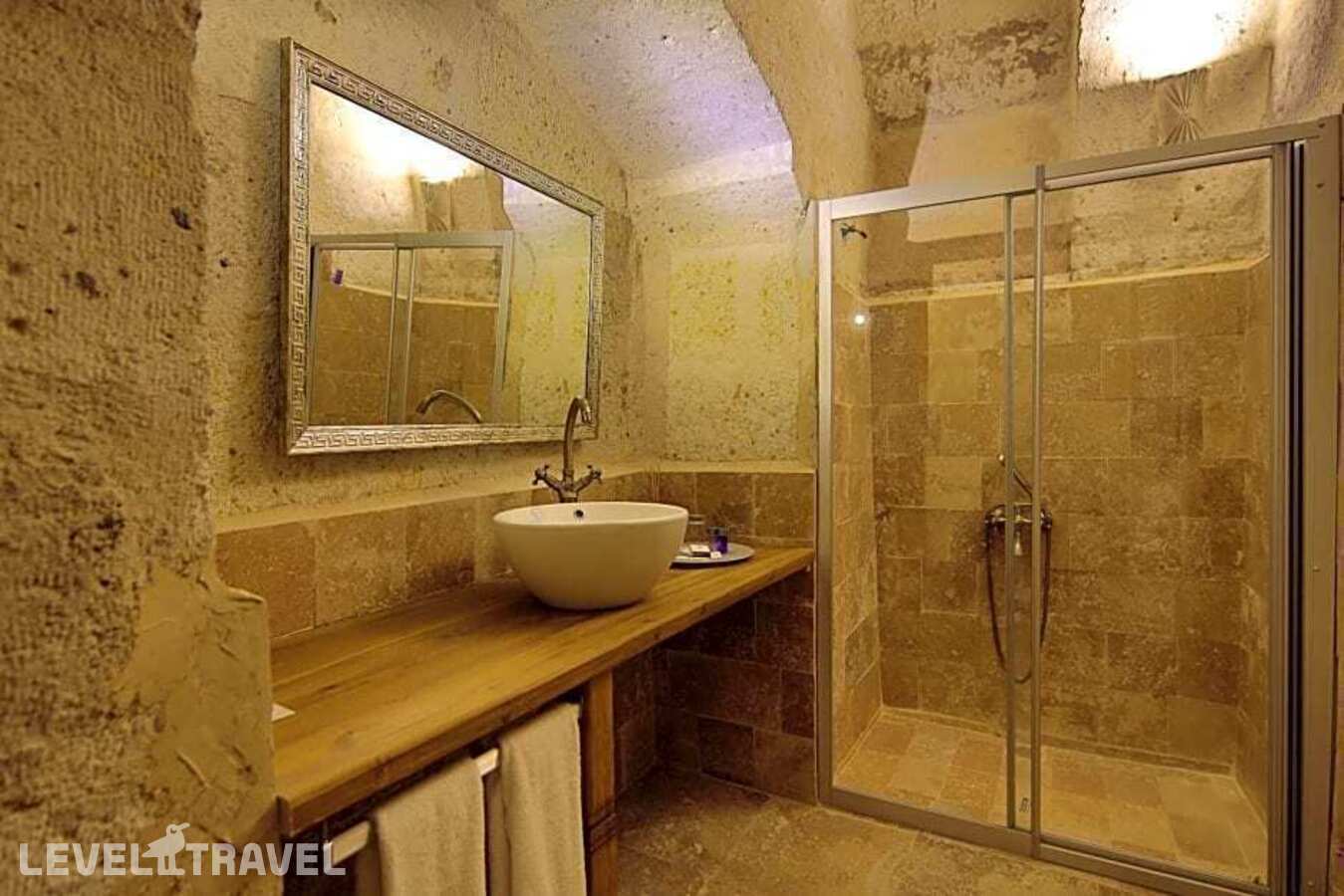 фотографии номера Стандартный номер отеля Sakli Konak Cappadocia Hotel в Турция(Учхисар) - фото №7