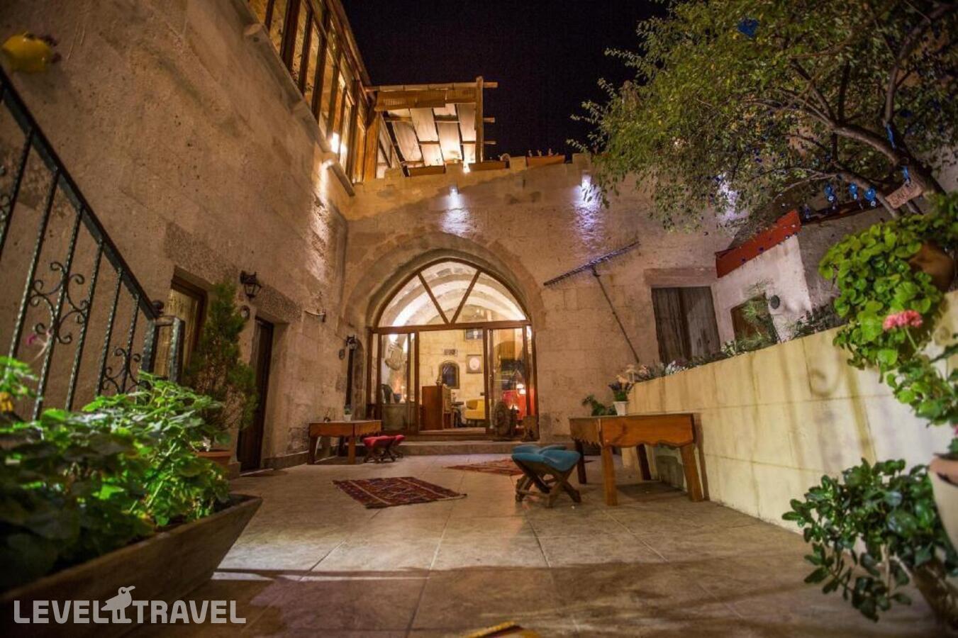 фотографии номера Семейный номер отеля Sakli Konak Cappadocia Hotel в Турция(Учхисар) - фото №1