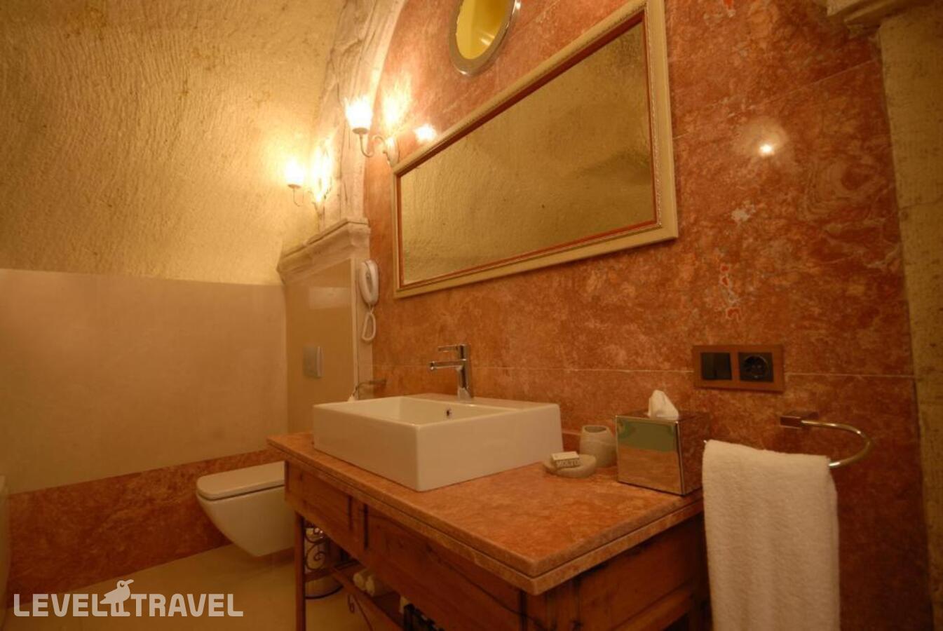 фотографии номера Улучшенный люкс отеля Tafoni Houses Cave Hotel в Турция(Ортахисар) - фото №16