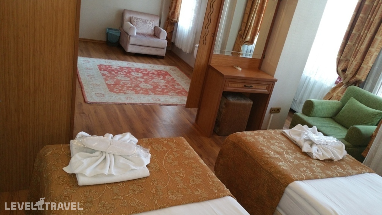 фотографии номера Семейный номер отеля Tashkonak Hotel Istanbul в Турция(Фатих) - фото №5