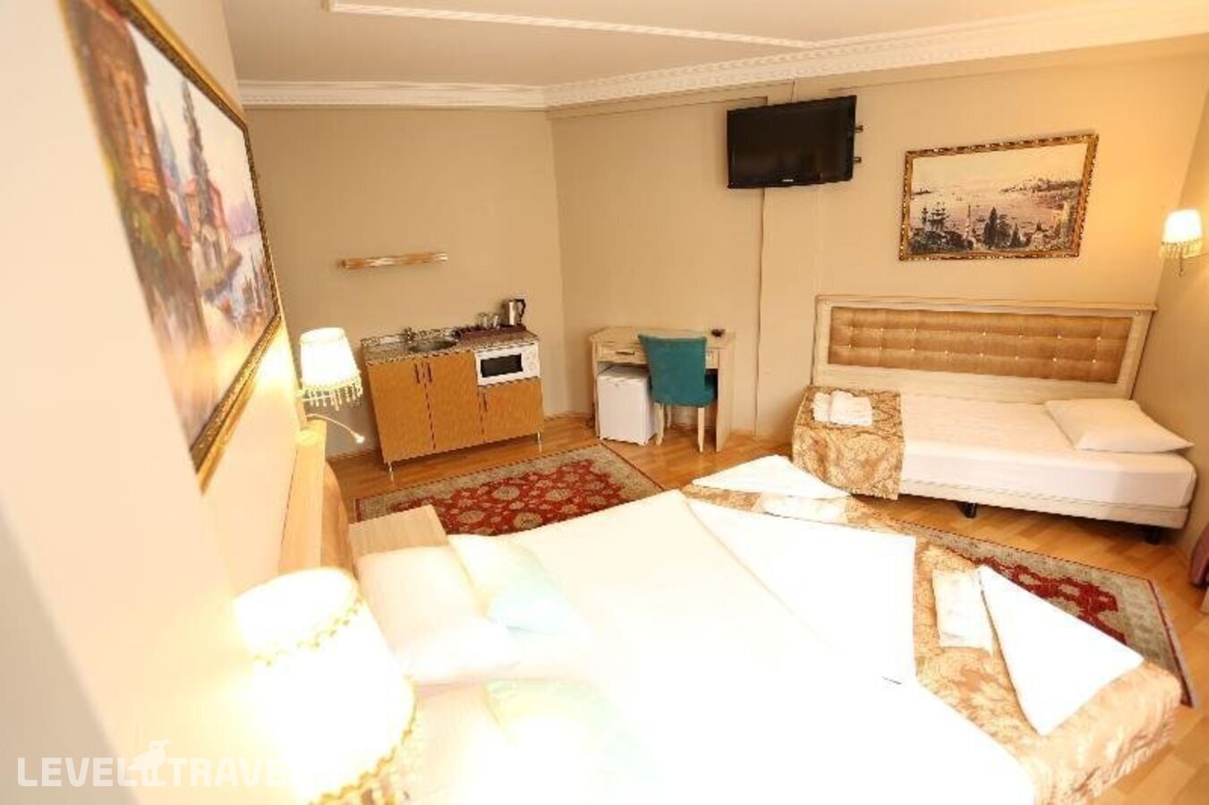 фотографии номера Стандартный номер отеля Tashkonak Hotel Istanbul в Турция(Фатих) - фото №4