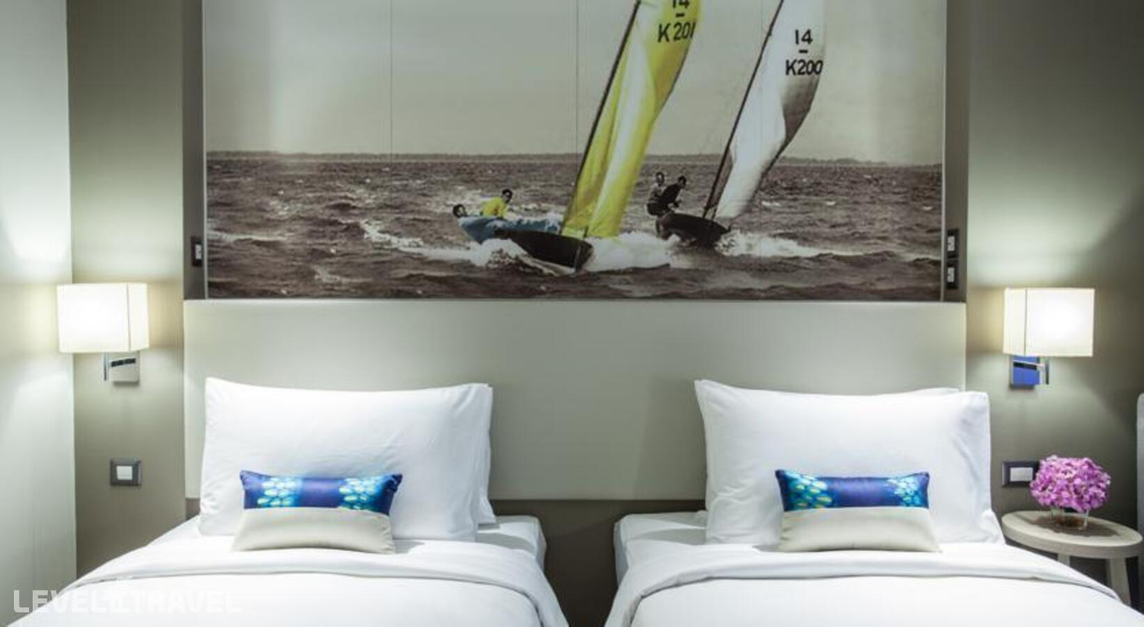 фотографии номера Улучшенный с видом на море отеля Mercure Pattaya Ocean Resort в Таиланд(Центральная Паттайя) - фото №3
