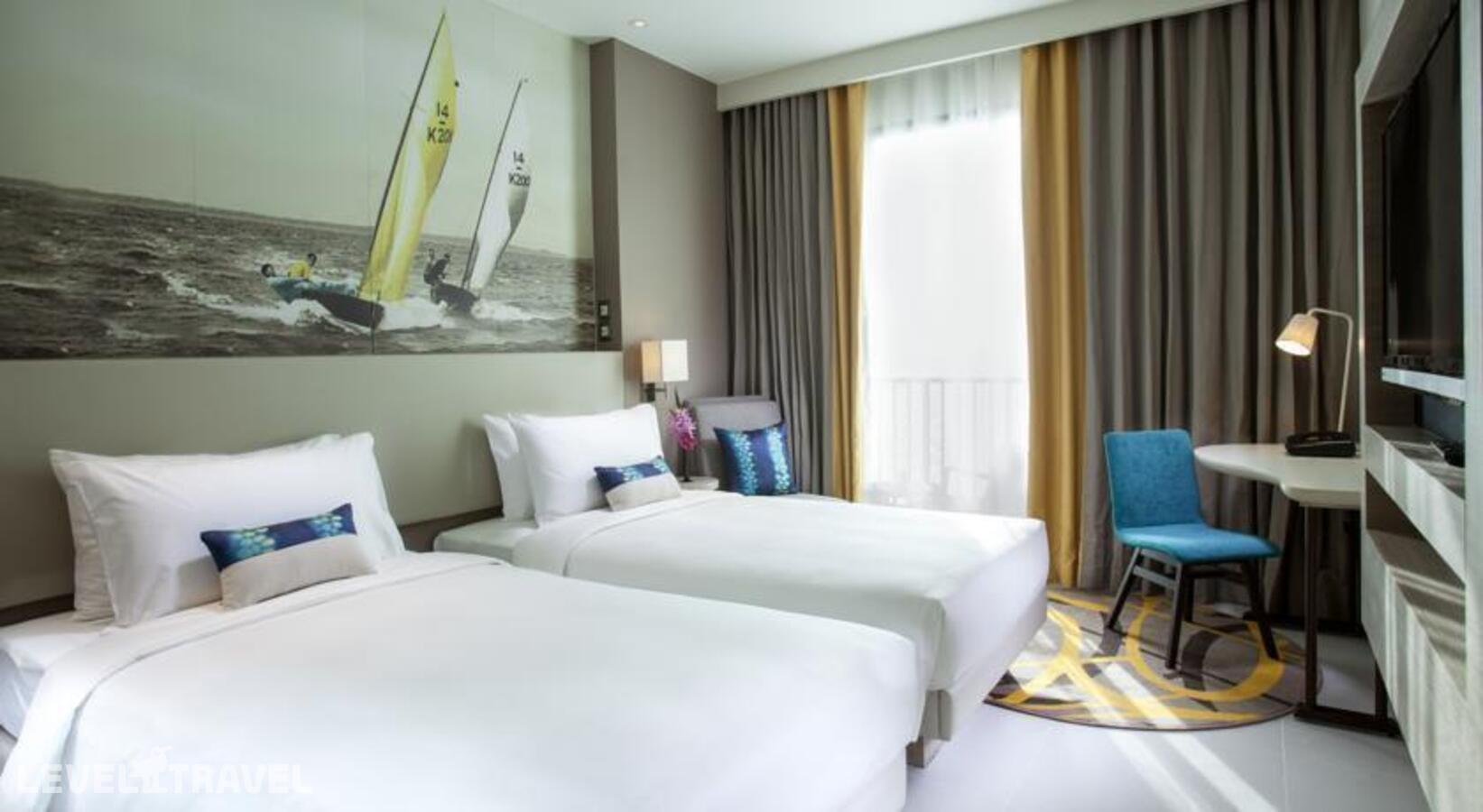фотографии номера Улучшенный с видом на море отеля Mercure Pattaya Ocean Resort в Таиланд(Центральная Паттайя) - фото №4