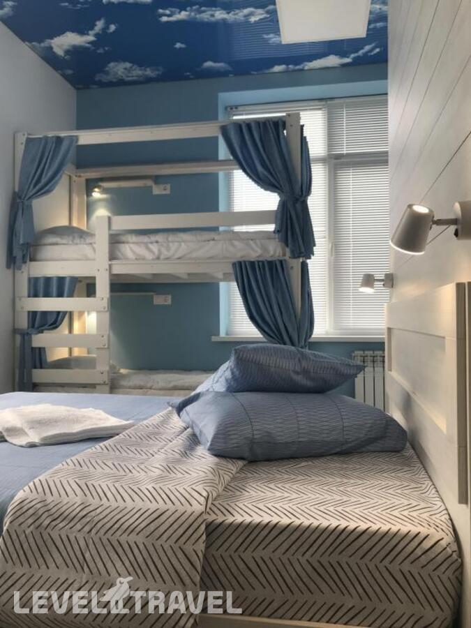 фотографии номера Семейный номер отеля Hostel Deart в Россия(Сочи) - фото №1