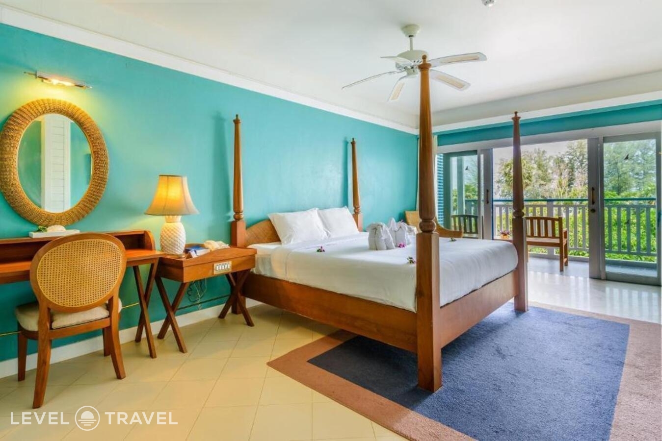 фотографии номера Делюкс с видом на бассейн отеля Andaman Seaview Hotel в Таиланд(Карон Бич) - фото №1