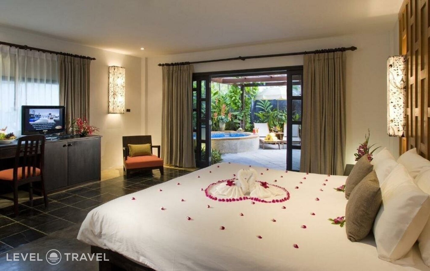 фотографии номера Люкс отеля Centara Karon Resort Phuket в Таиланд(Карон Бич) - фото №28