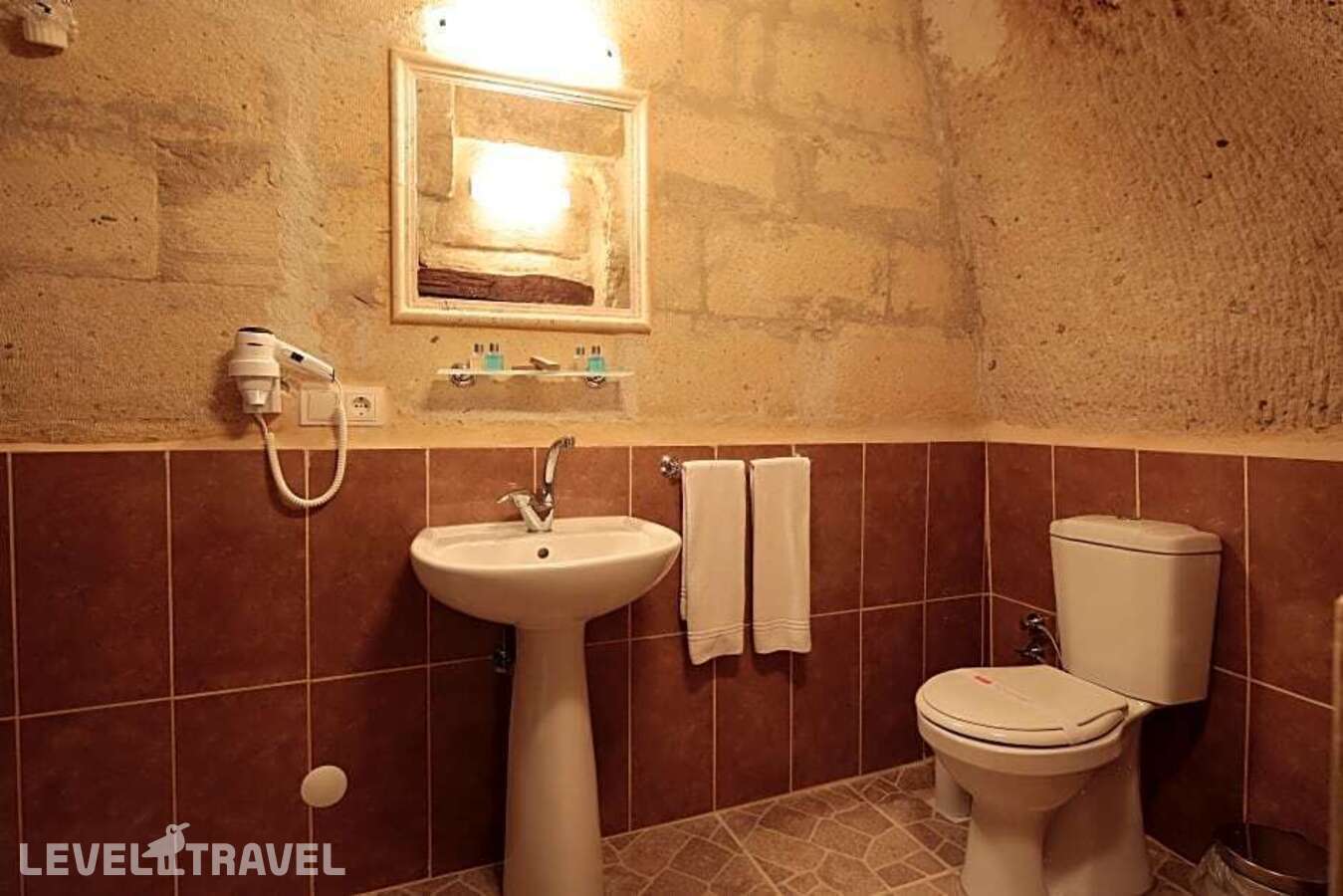 фотографии номера Трехместный улучшенный отеля Turkish Cave House в Турция(Ортахисар) - фото №12