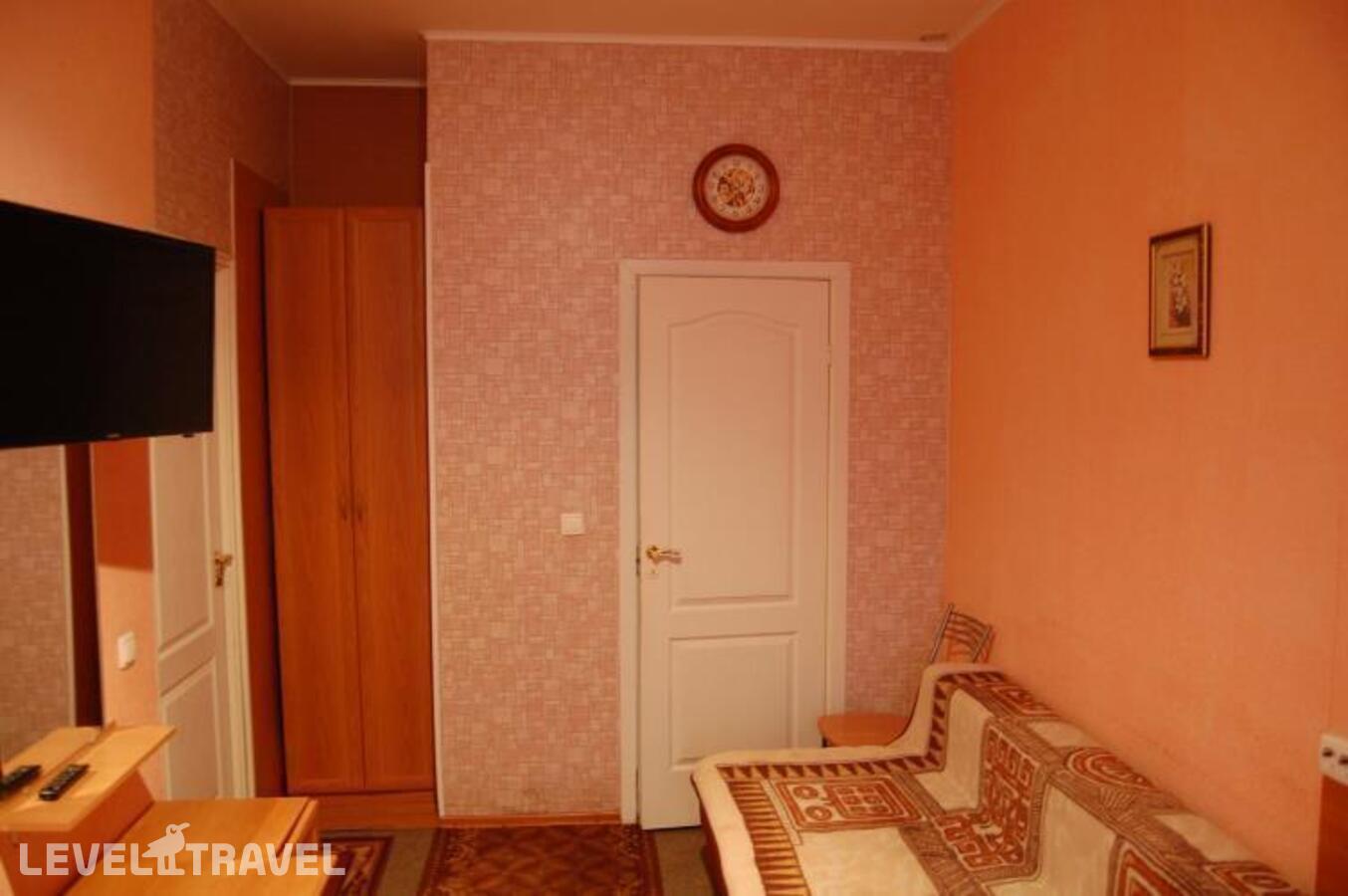 фотографии номера Четырехместный номер отеля Мини-Отель Русская Сказка в Россия(Центральный район) - фото №5