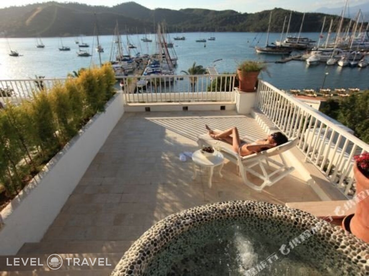фотографии номера Люкс роскошный отеля Yacht Classic Hotel в Турция(Фетхие - центр) - фото №11