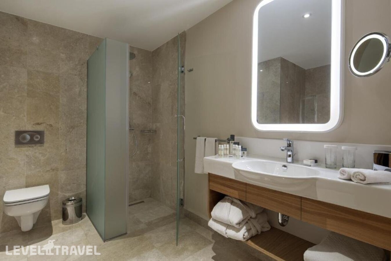 фотографии номера Стандартный номер отеля Doubletree By Hilton Istanbul Tuzla в Турция(Тузла) - фото №1