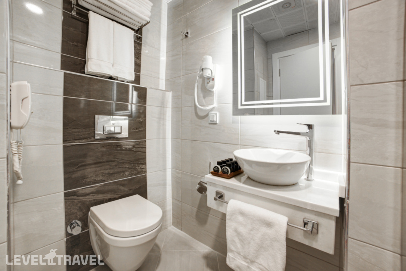 фотографии номера Трехместный улучшенный отеля Great Fortune Design Hotel в Турция(Фатих) - фото №4