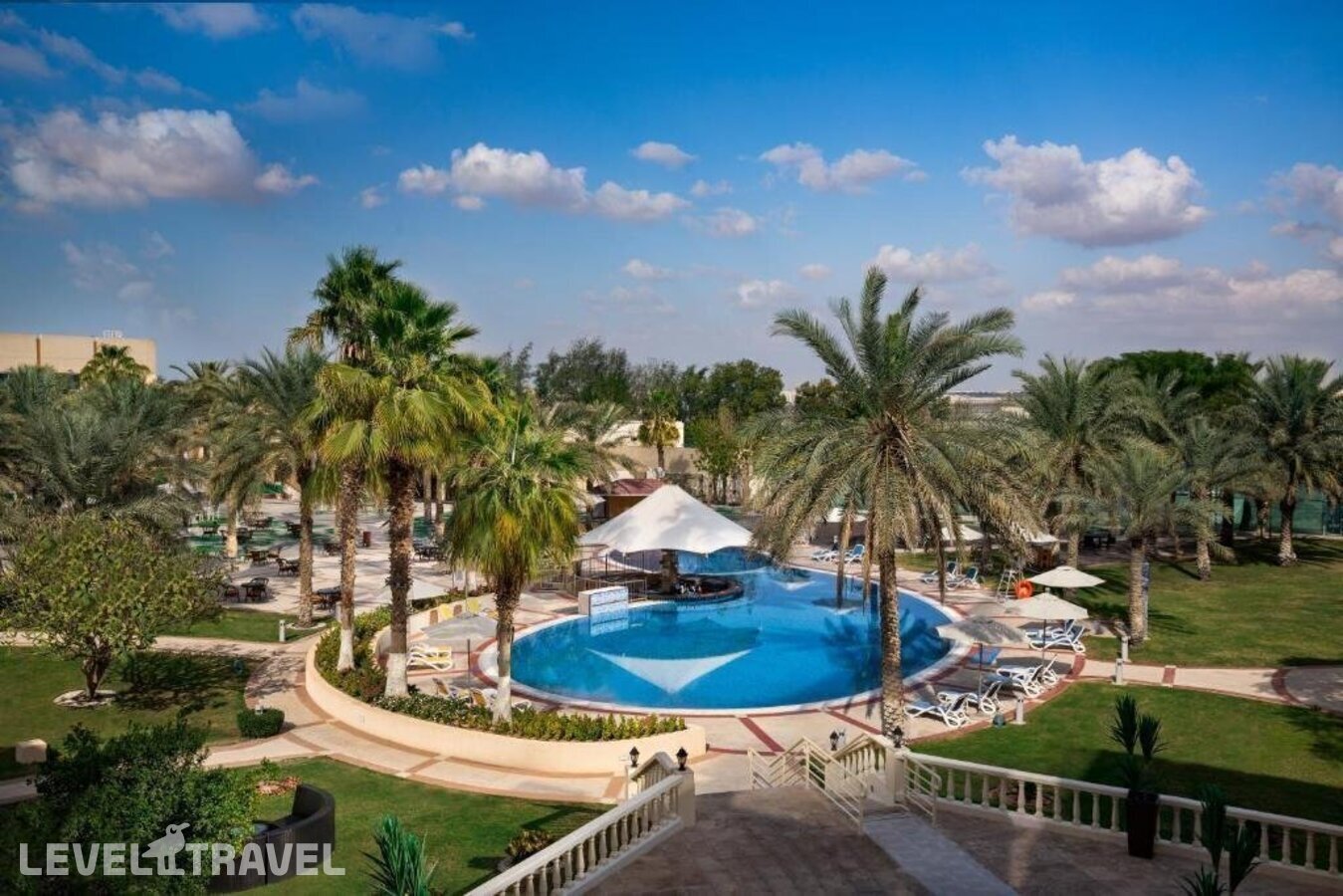 фотографии номера Студия отеля Millennium Central Al Mafraq в ОАЭ(Абу-Даби) - фото №1