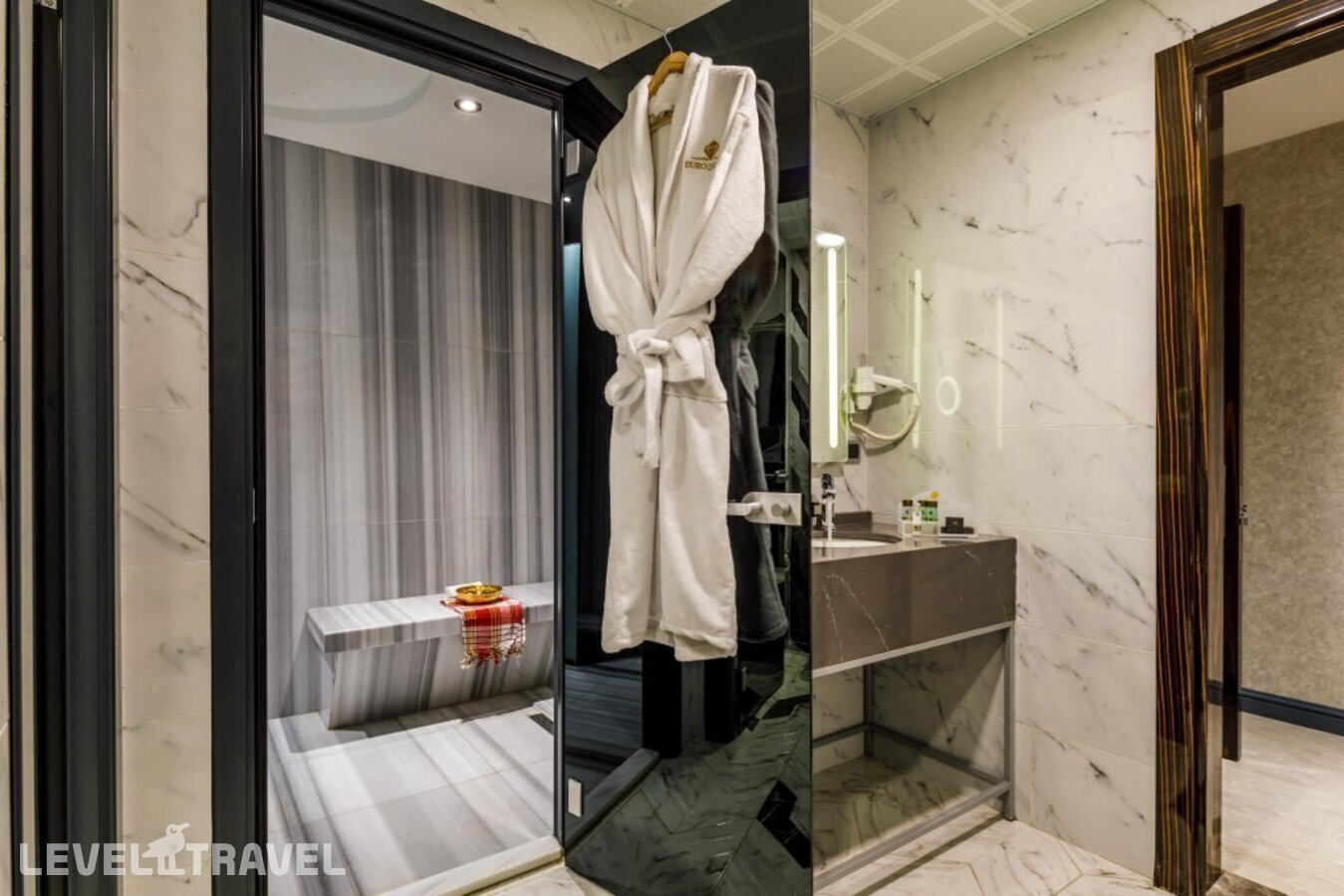 фотографии номера Полулюкс отеля Euro Design Hotel в Турция(Фатих) - фото №7