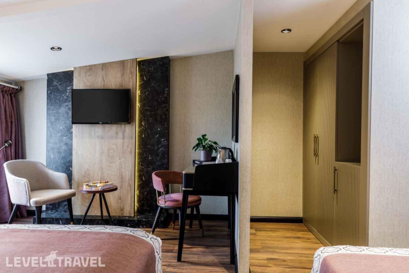 фотографии номера Трехместный улучшенный отеля Euro Design Hotel в Турция(Фатих) - фото №8