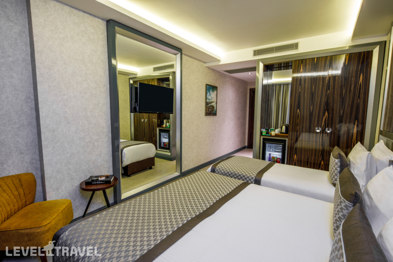 фотографии номера Трехместный улучшенный отеля Euro Design Hotel в Турция(Фатих) - фото №7