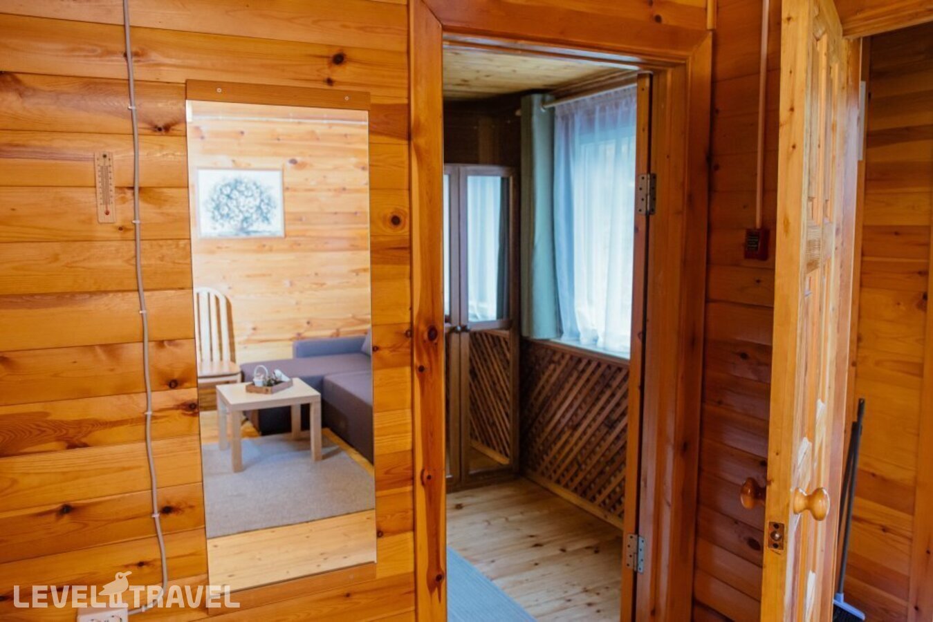 фотографии номера Апартаменты отеля Загородный Клуб Авиаретро в Россия(Прионежский район) - фото №6