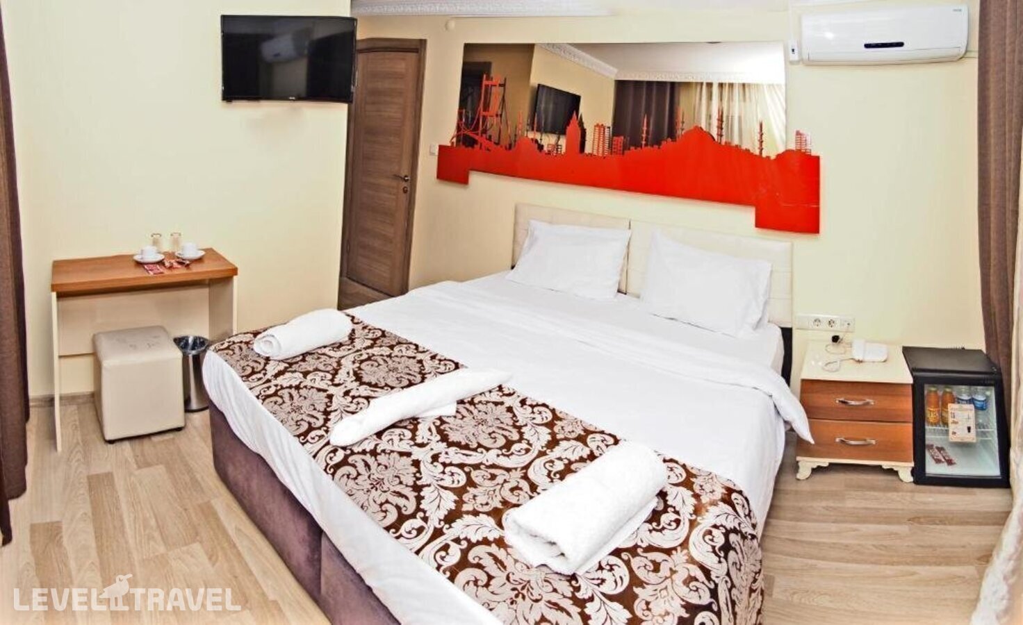 фотографии номера Стандартный номер отеля The Queen Hotel в Турция(Фатих) - фото №1