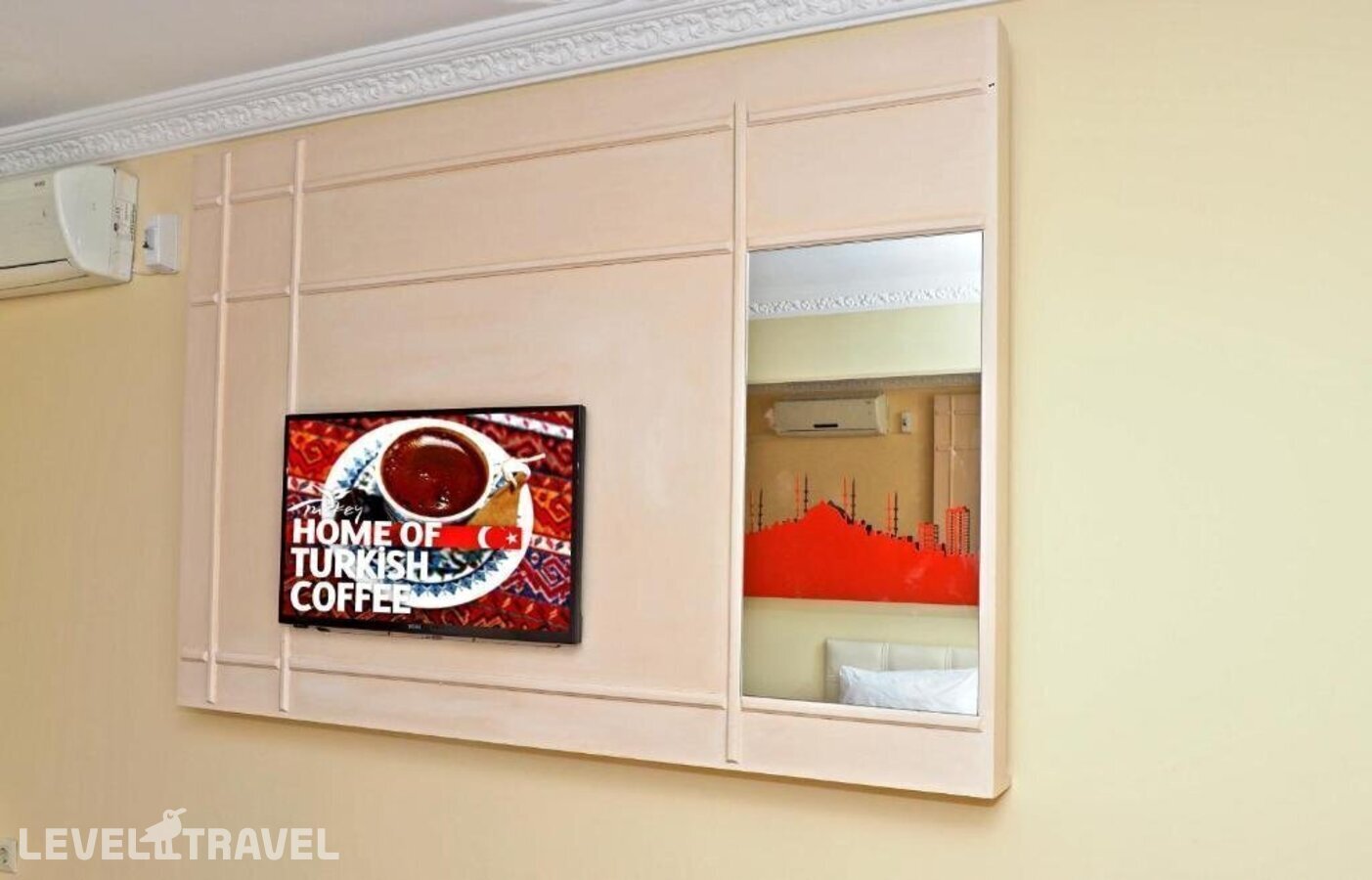 фотографии номера Семейный номер отеля The Queen Hotel в Турция(Фатих) - фото №2