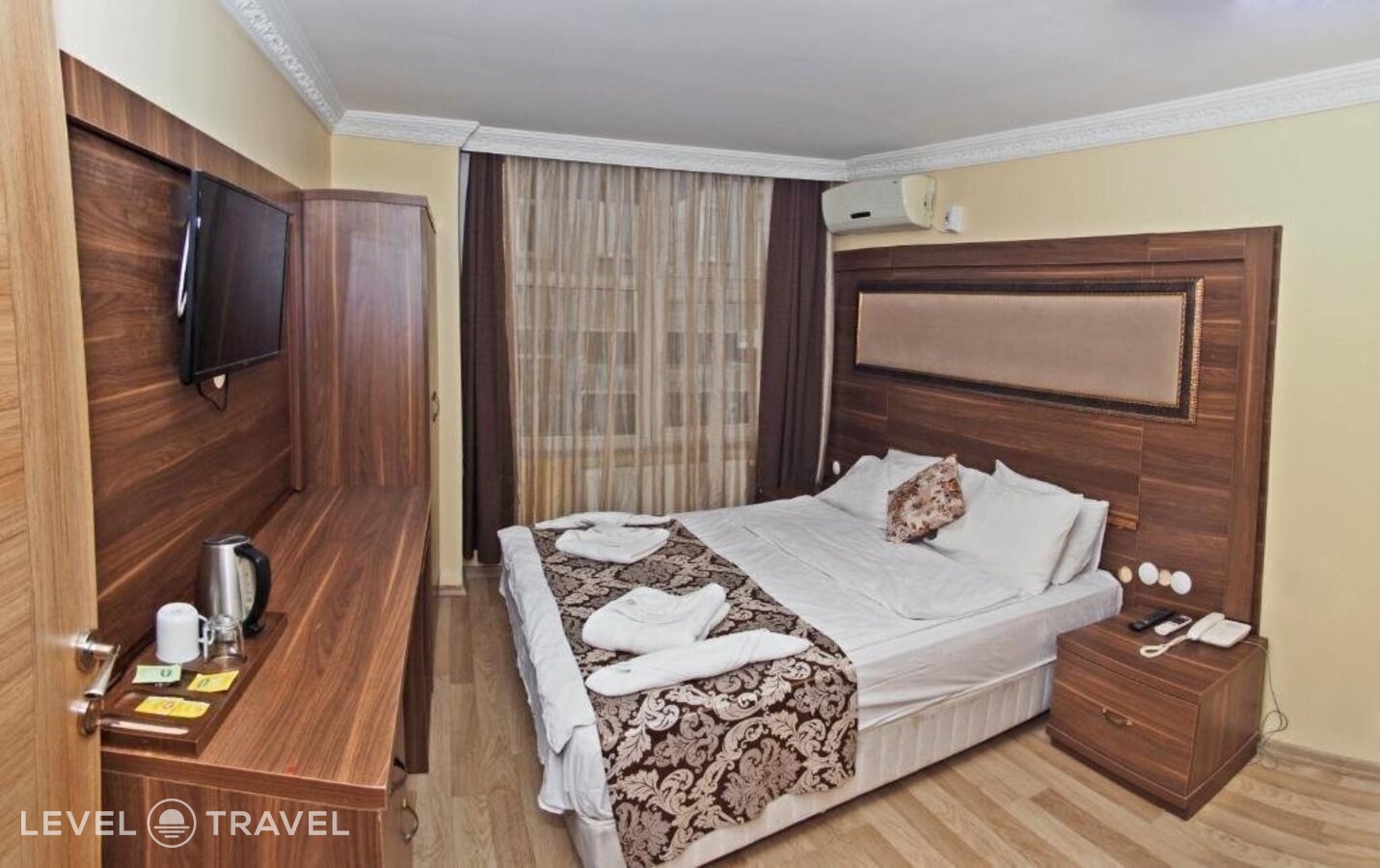 фотографии номера Четырехместный номер отеля The Queen Hotel в Турция(Фатих) - фото №3