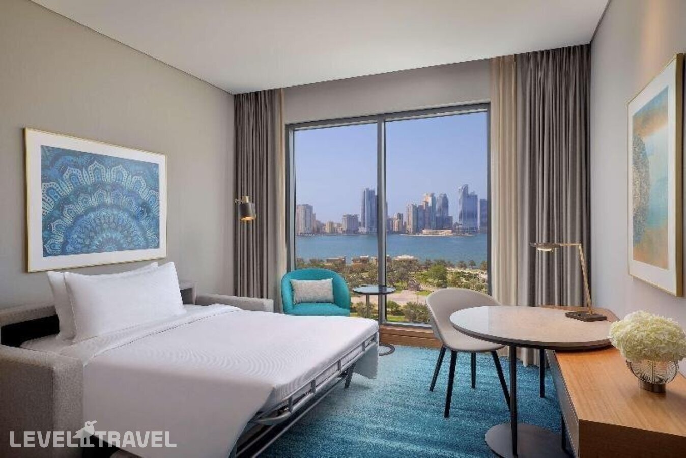 фотографии номера Делюкс отеля DoubleTree by Hilton Sharjah Waterfront Hotel And Residences в ОАЭ(Шарджа) - фото №5