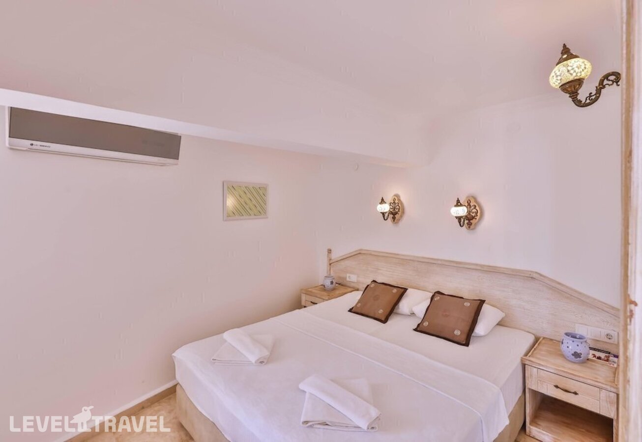 фотографии номера Полулюкс отеля Hotel Luna Kas в Турция(Каш) - фото №1