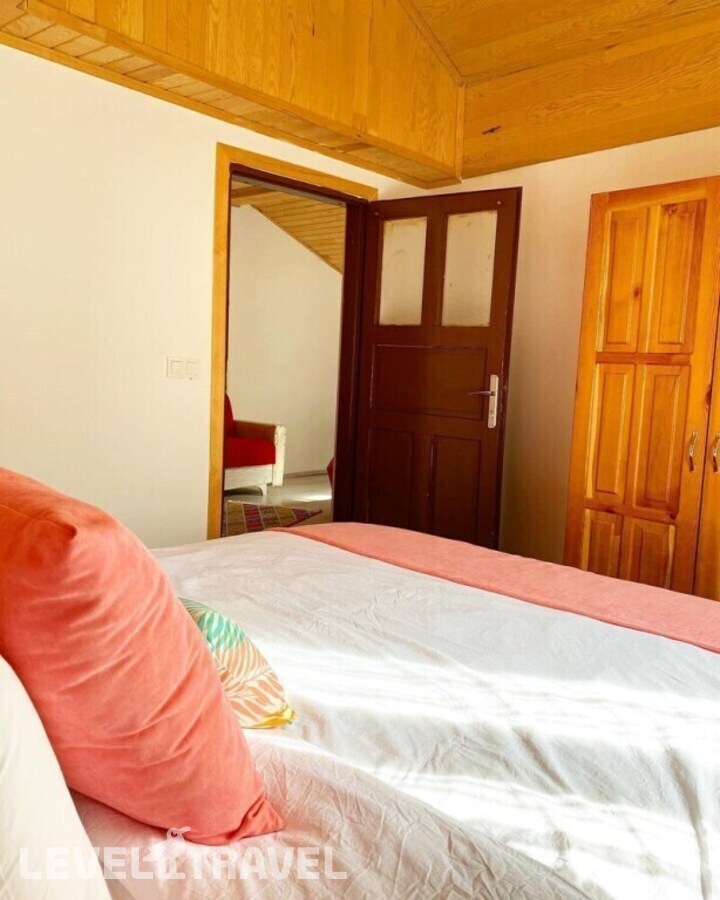 фотографии номера Семейный номер отеля Kara Kedi Beach Bungalow в Турция(Чиралы) - фото №3
