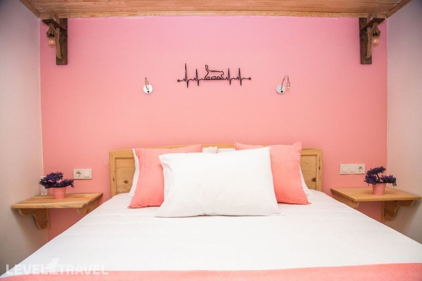 фотографии номера Семейный номер отеля Kara Kedi Beach Bungalow в Турция(Чиралы) - фото №7