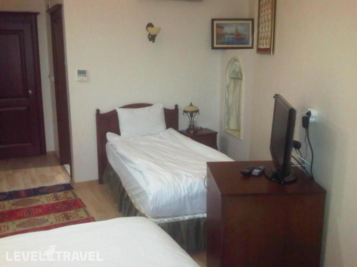 фотографии номера Трехместный экономичный отеля Basileus Hotel в Турция(Фатих) - фото №2