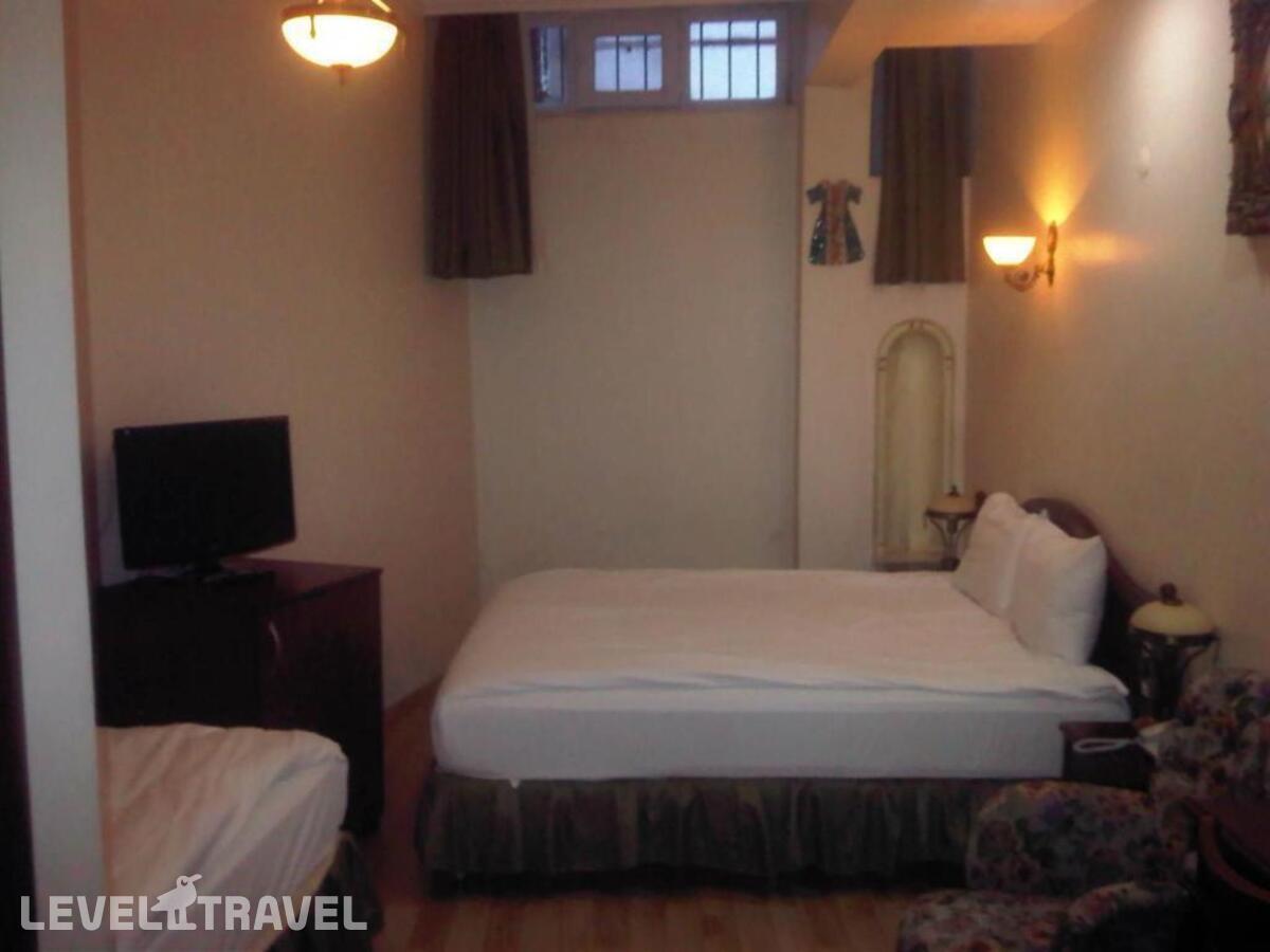 фотографии номера Трехместный экономичный отеля Basileus Hotel в Турция(Фатих) - фото №6