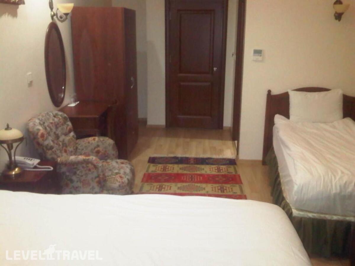 фотографии номера Трехместный экономичный отеля Basileus Hotel в Турция(Фатих) - фото №4