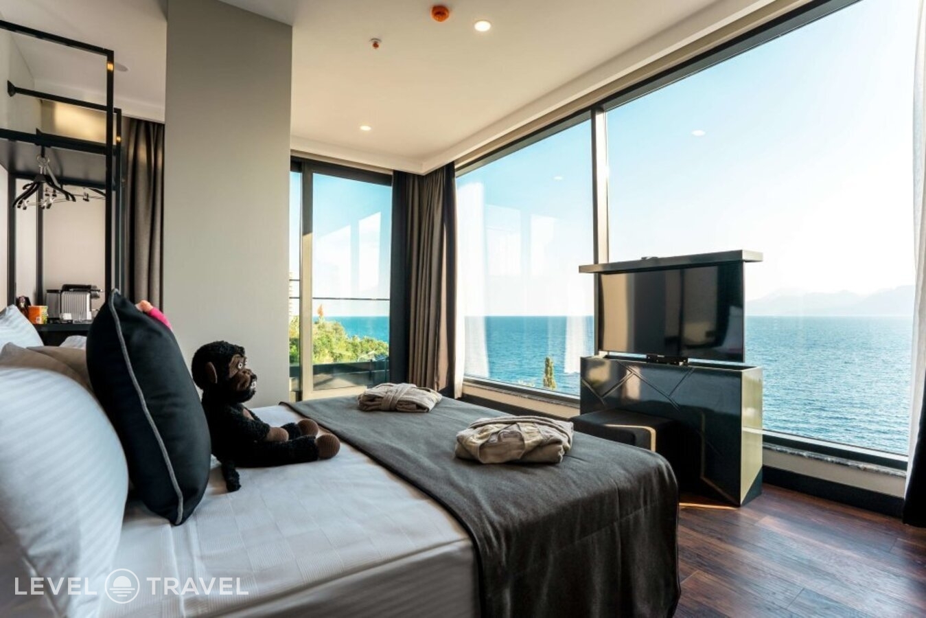 фотографии номера Делюкс отеля Lucky Monkey Hotel в Турция(Лара) - фото №5