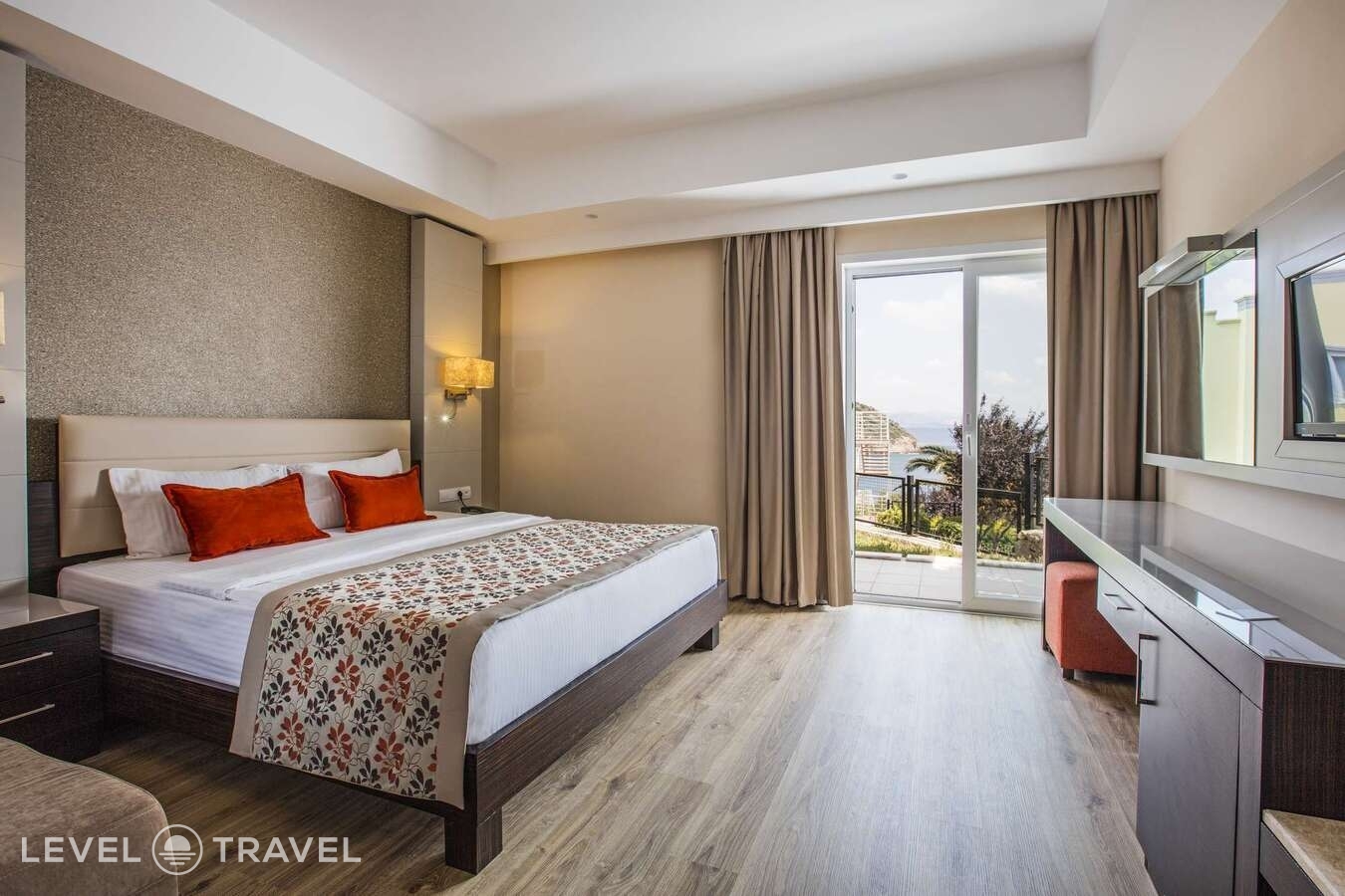 фотографии номера Люкс клубный с видом на море отеля Aria Claros Beach & Spa Resort в Турция(Мендерес) - фото №1