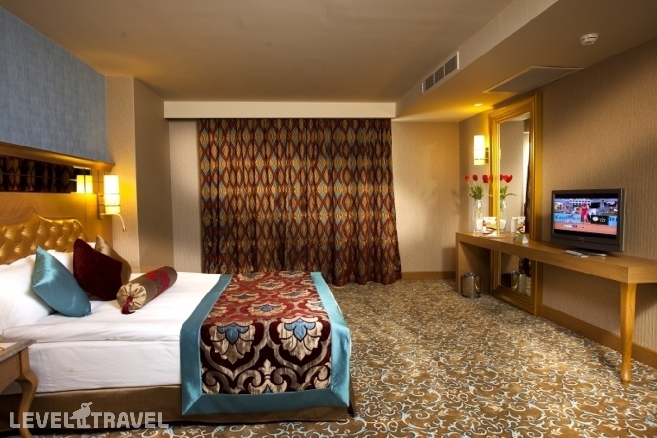 фотографии номера Полулюкс отеля Royal Holiday Palace Hotel в Турция(Лара) - фото №1