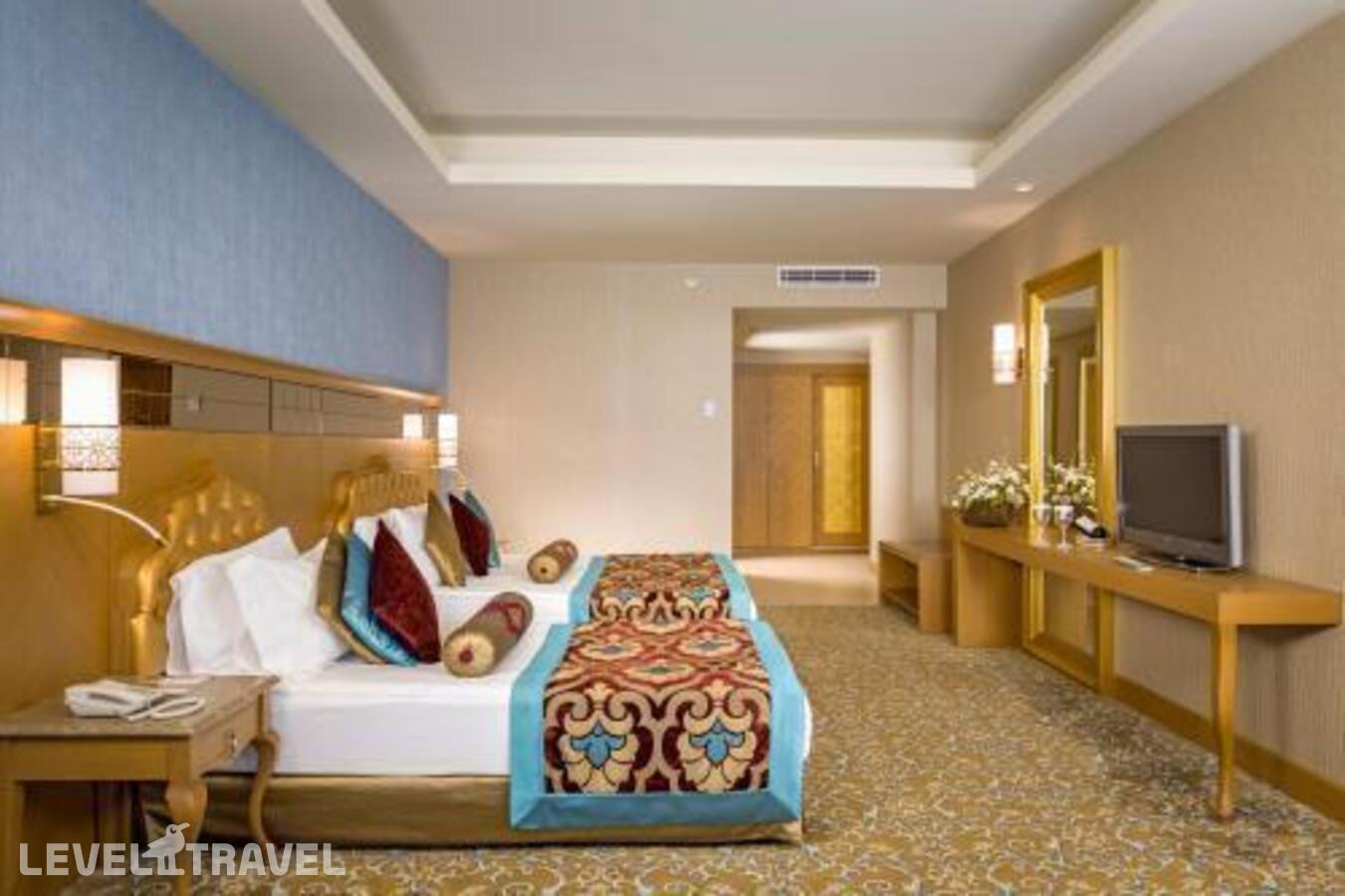 фотографии номера Улучшенный с боковым видом на море отеля Royal Holiday Palace Hotel в Турция(Лара) - фото №29