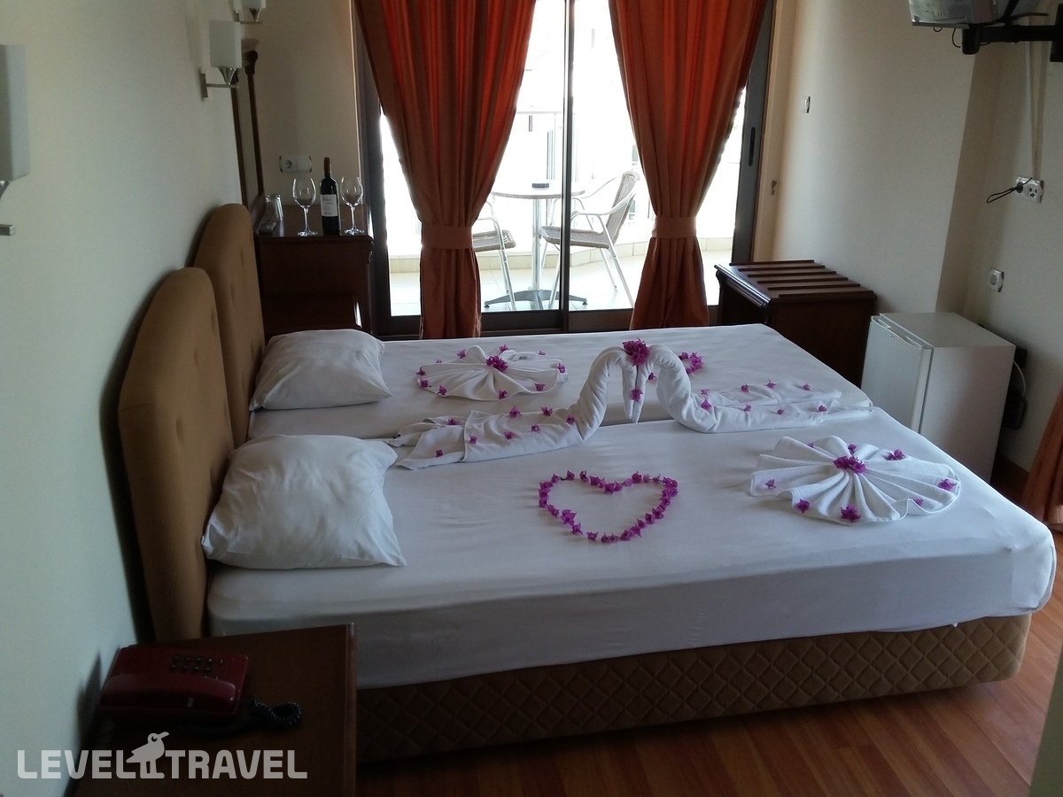 фотографии номера Стандартный номер отеля Cihanturk Hotel в Турция(Мармарис - центр) - фото №2