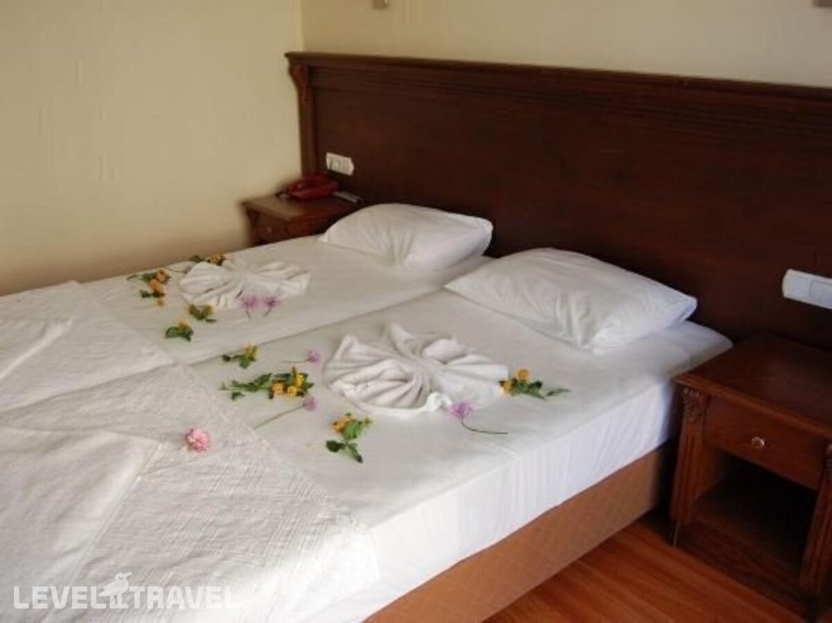 фотографии номера Стандартный номер отеля Cihanturk Hotel в Турция(Мармарис - центр) - фото №17