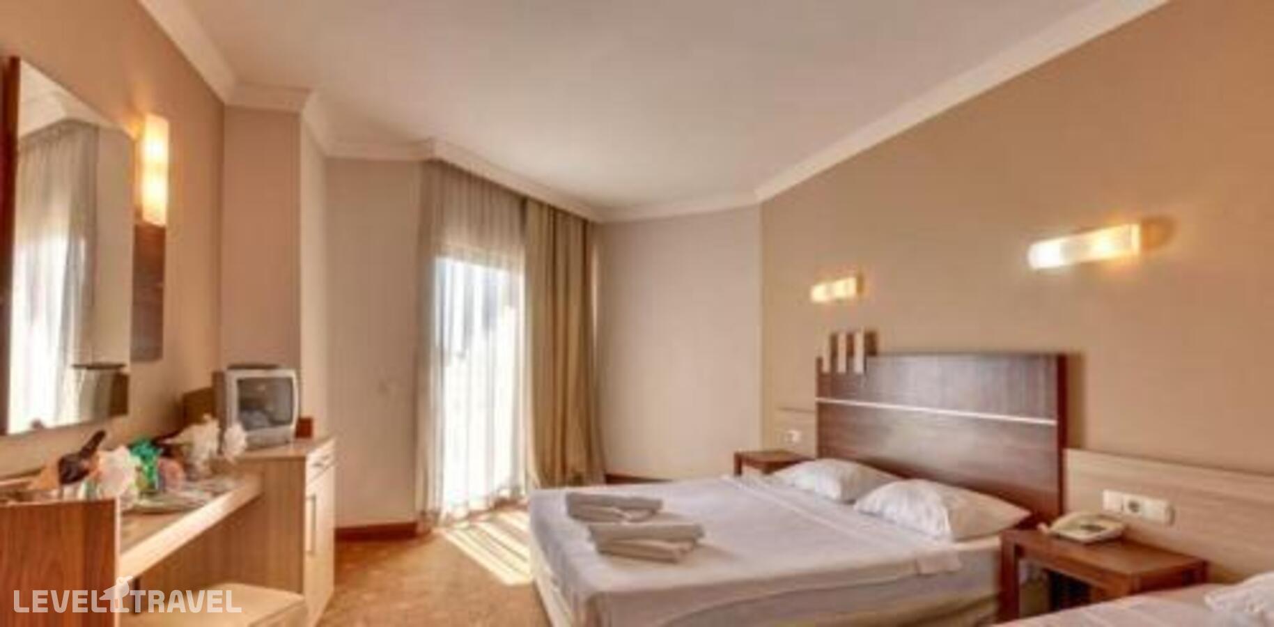 фотографии номера Семейный номер отеля Magic Sun Hotel в Турция(Бельдиби) - фото №1