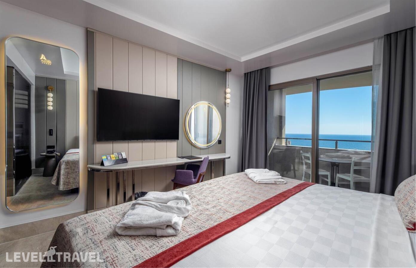 фотографии номера Стандартный с боковым видом на море отеля Side Alegria Hotel & Spa (Adults Only 18+) в Турция(Кумкёй) - фото №1
