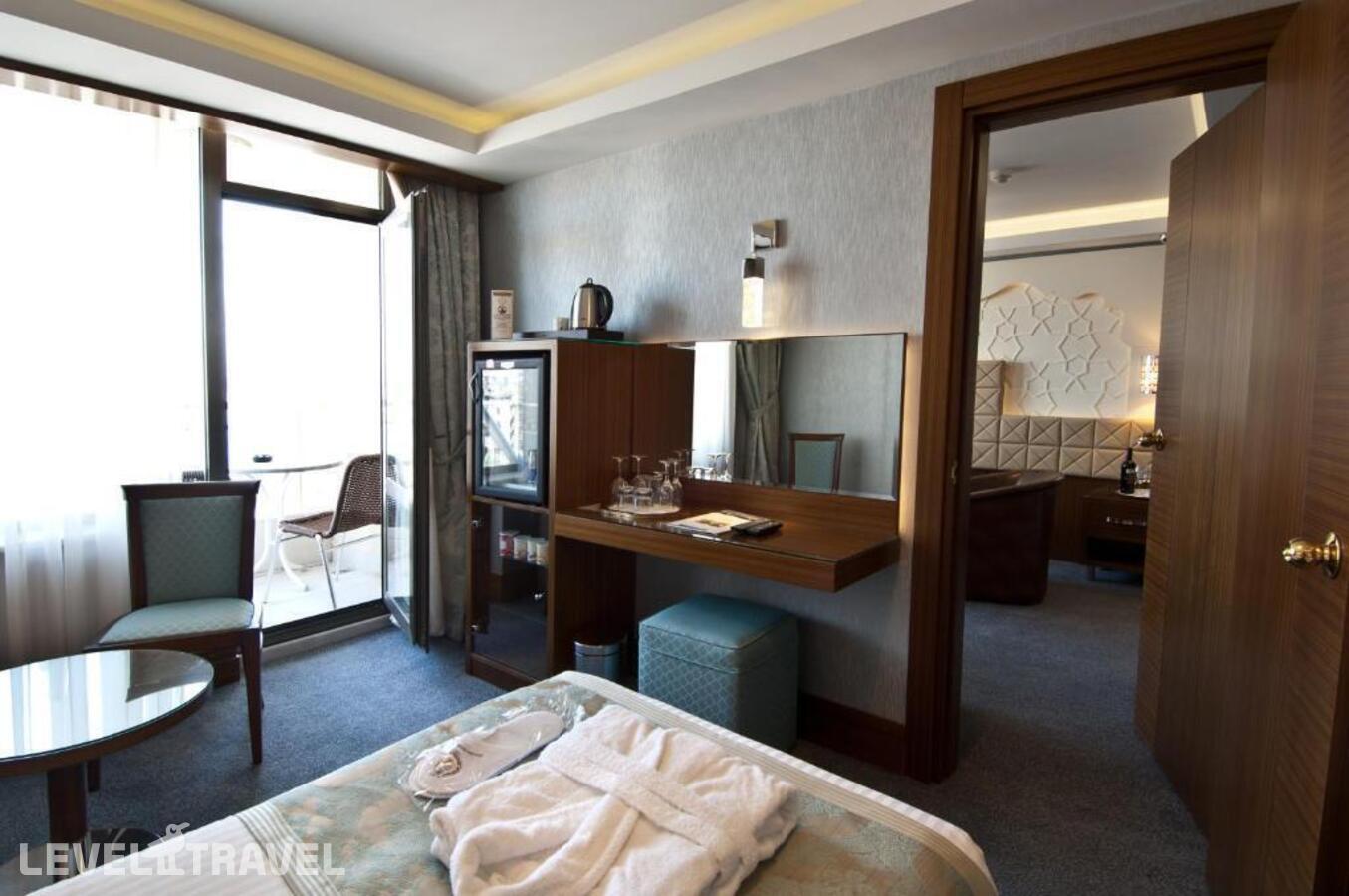 фотографии номера Смежный семейный отеля Grand Star Hotel в Турция(Бейоглу) - фото №2